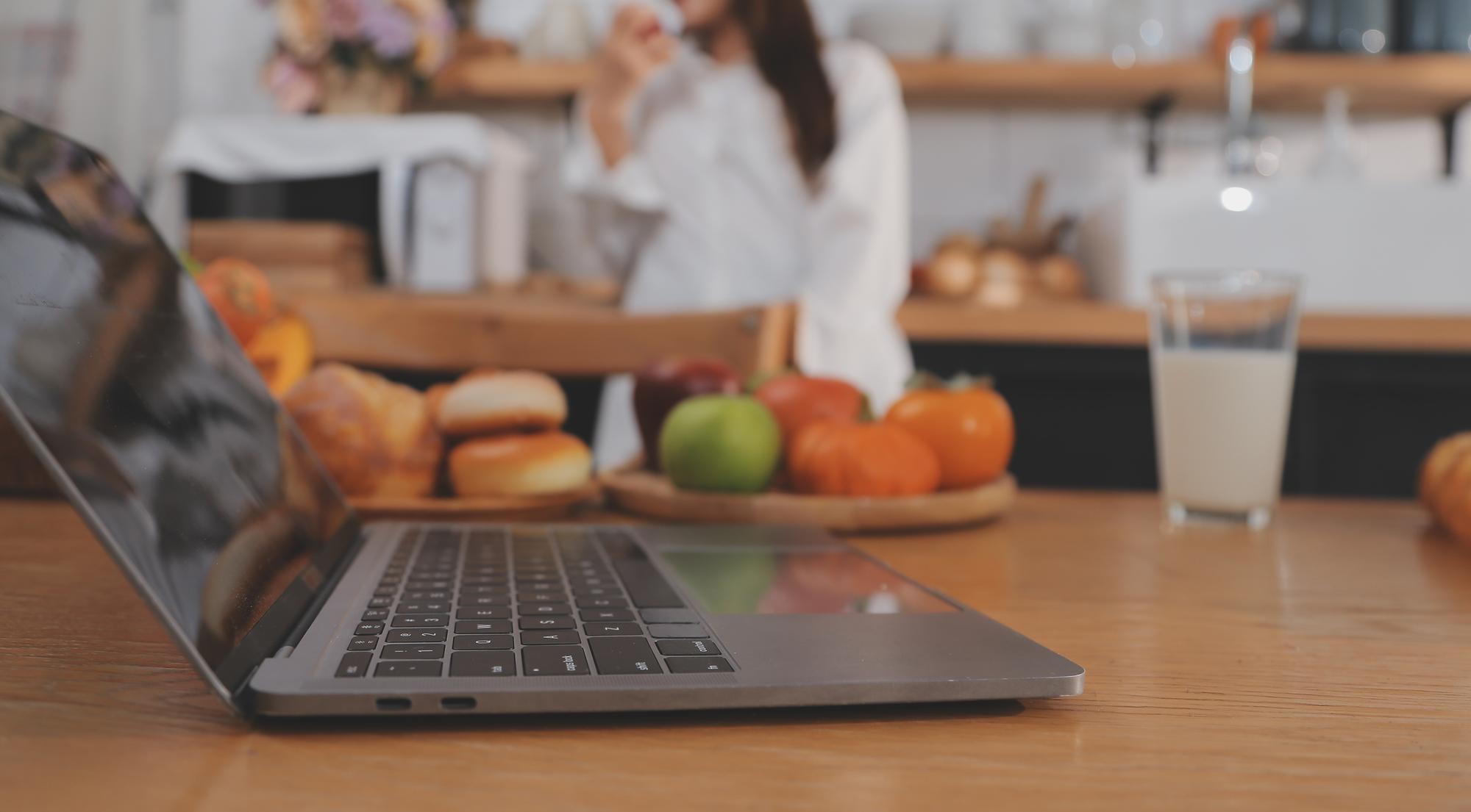 Online pedagogy coach